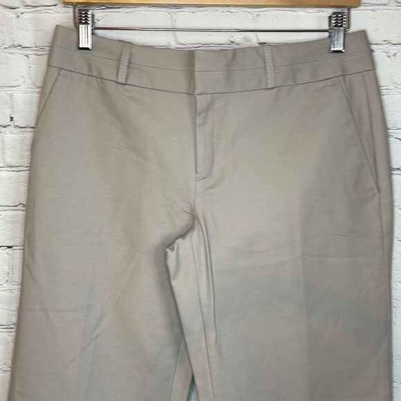 Banana Republic Women’s Khaki Martin Fit Dress Pants size 6R NEW - Picture 2 of 7